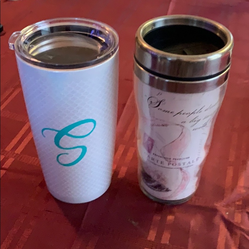 Coffee/Tea containers “On the Go”